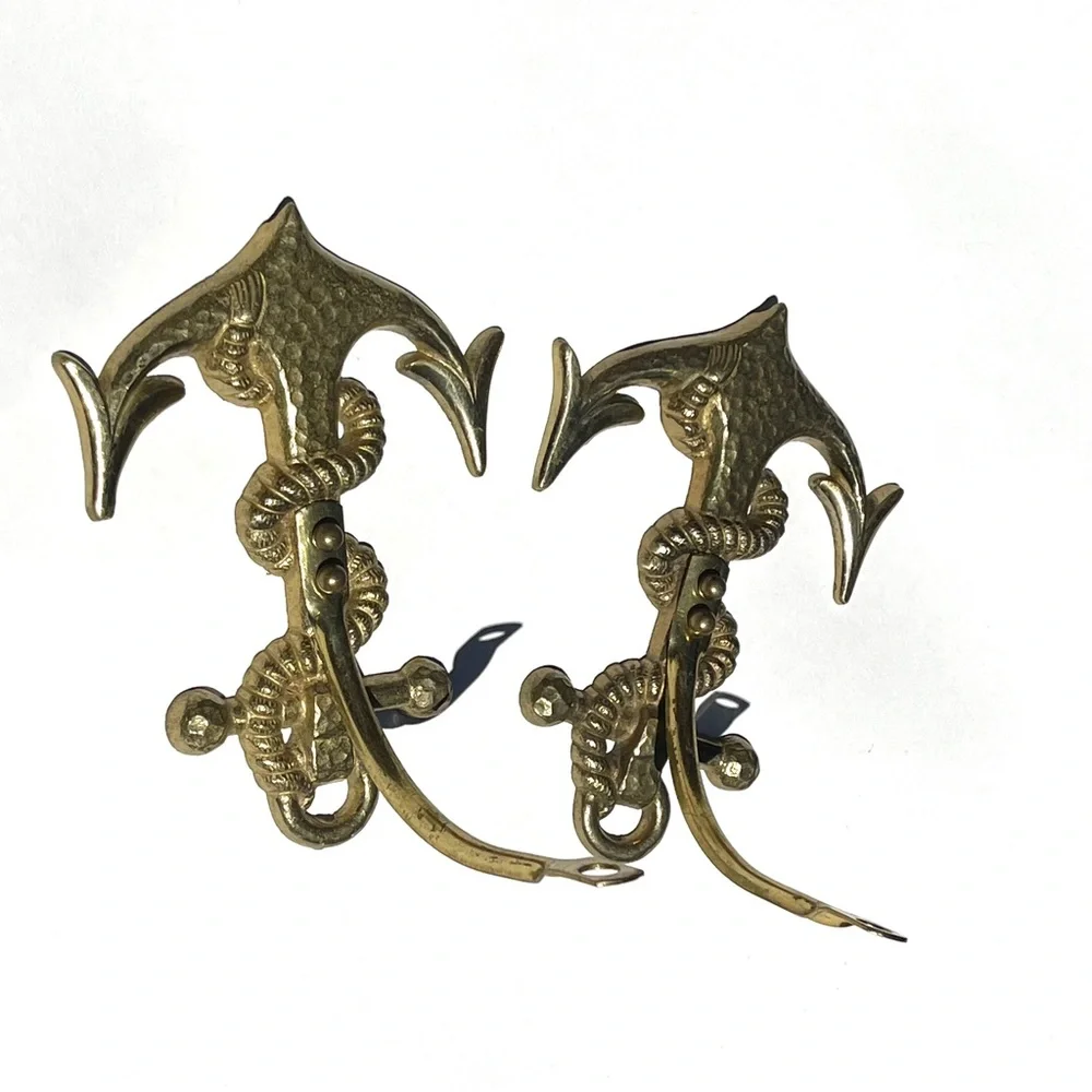 Vintage Nautical Anchor Shelf Brackets: Coastal Beach House Decor - Set of 2